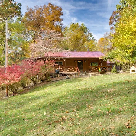 Villa French Lick Getaway With Deck, Grill And Fire Pit!